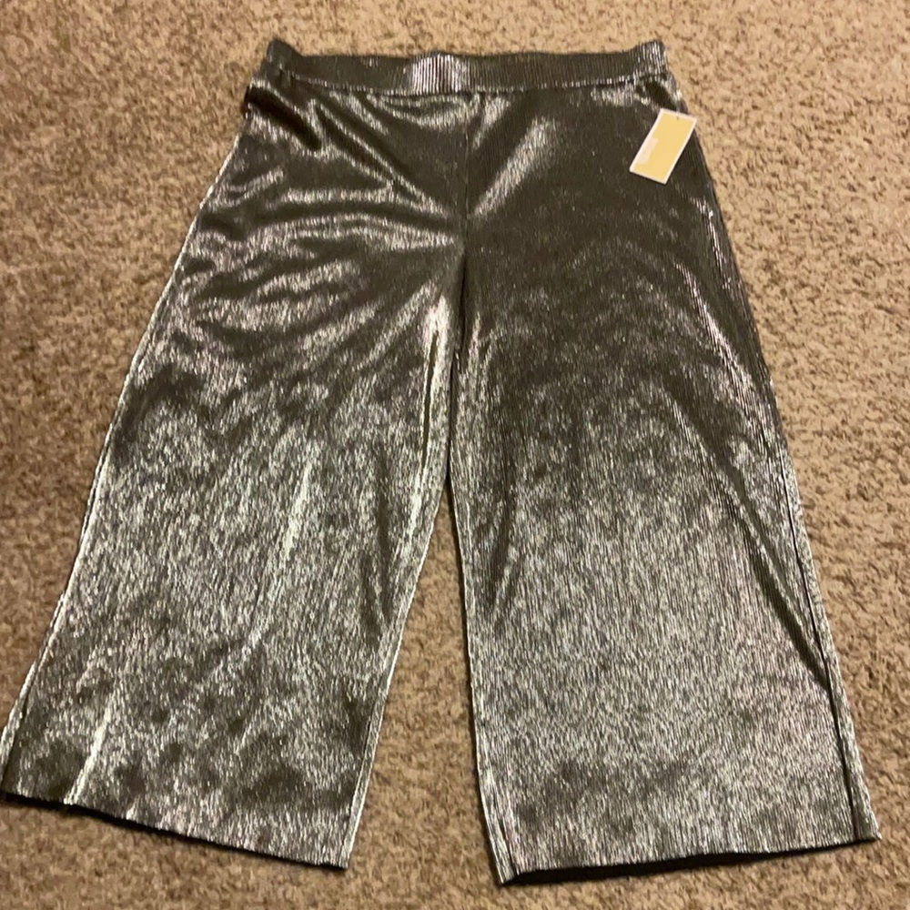 Micheal Kors size xl short flair pants